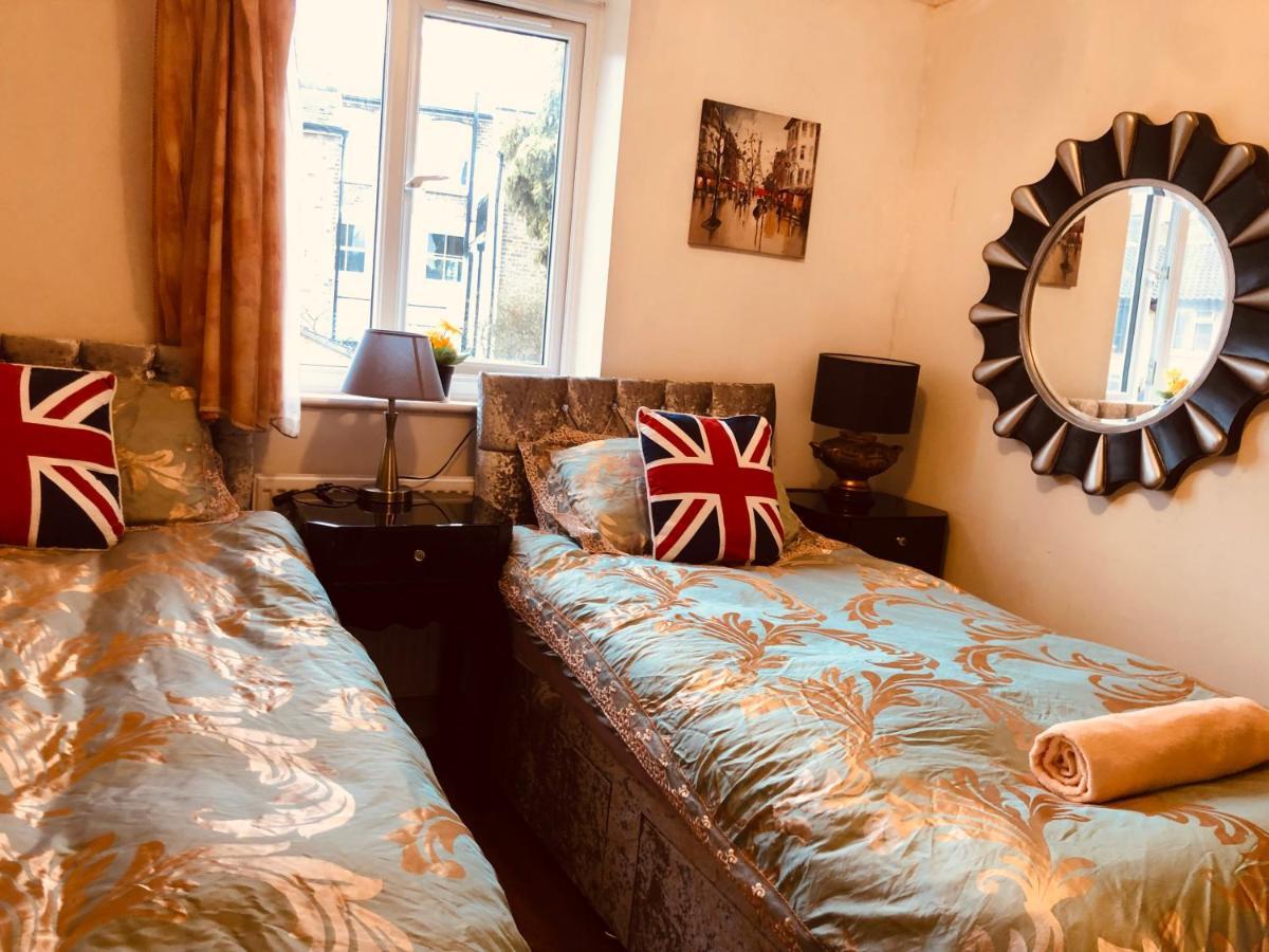 Cheerful 4 Bedroom House With Garden Free Parking Londen Buitenkant foto