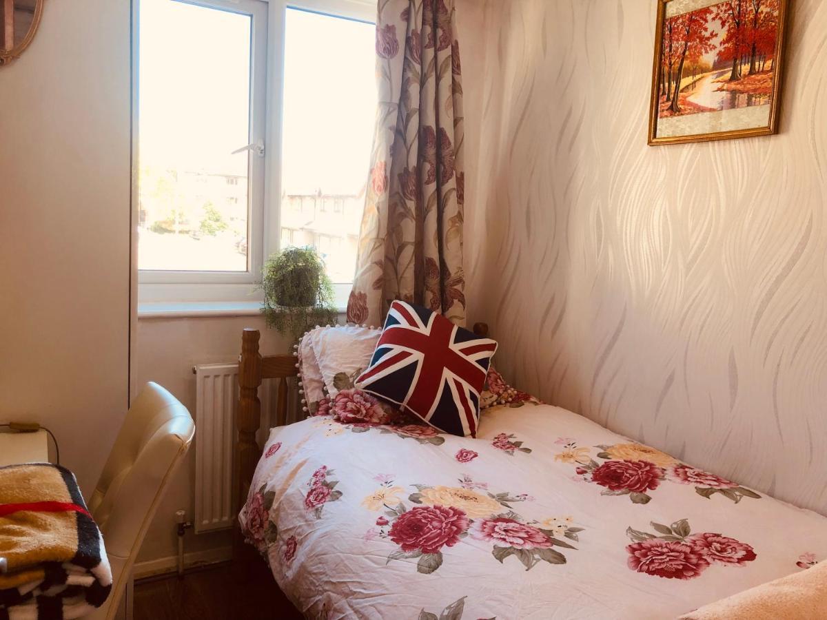 Cheerful 4 Bedroom House With Garden Free Parking Londen Buitenkant foto